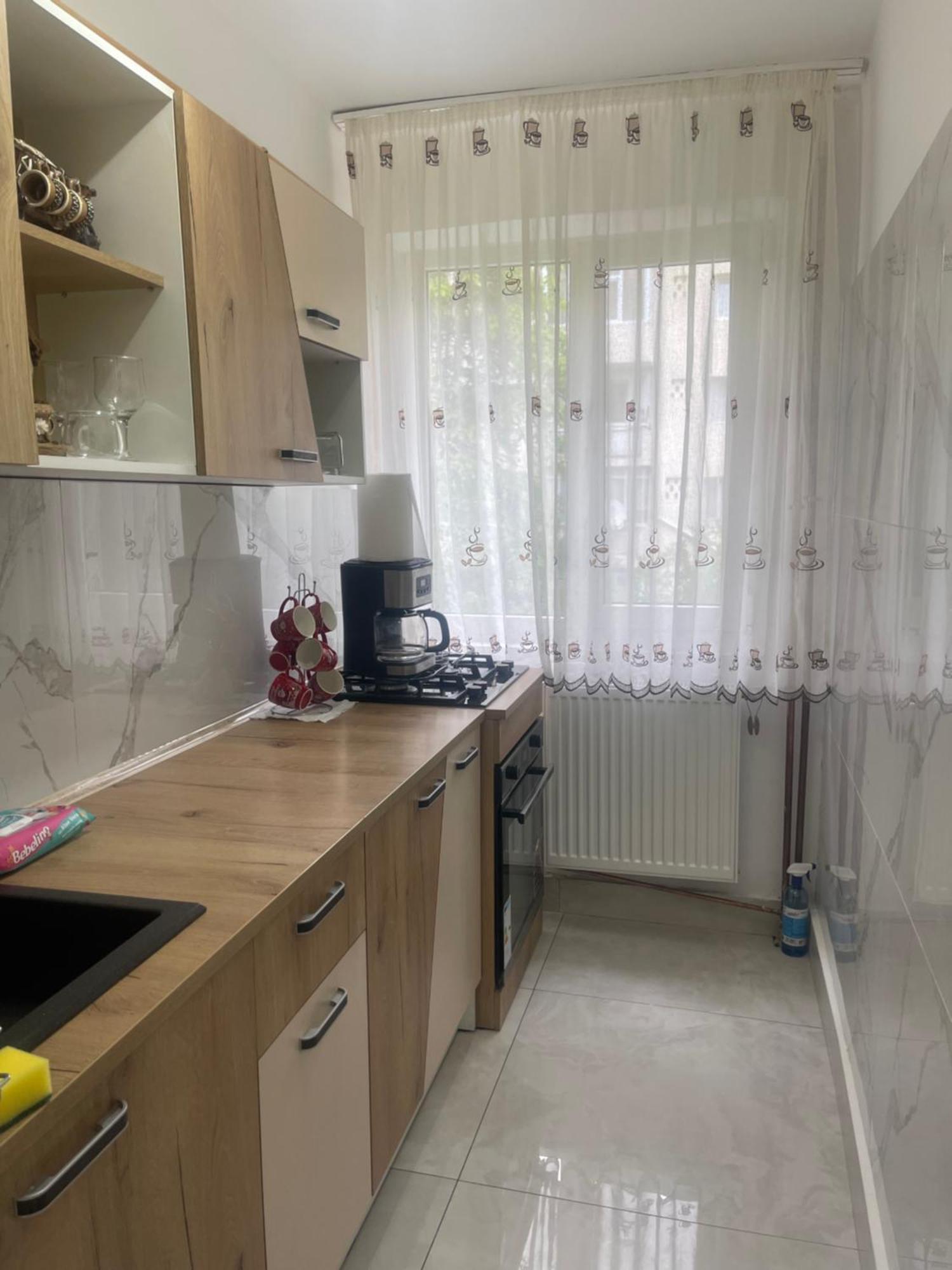Carlitos Apt Râmnicu Vâlcea Exteriör bild