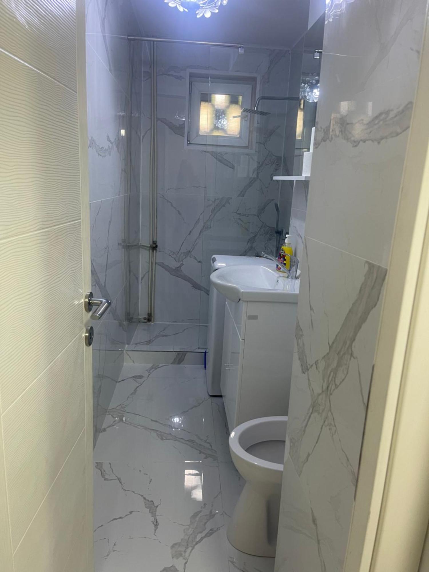 Carlitos Apt Râmnicu Vâlcea Exteriör bild